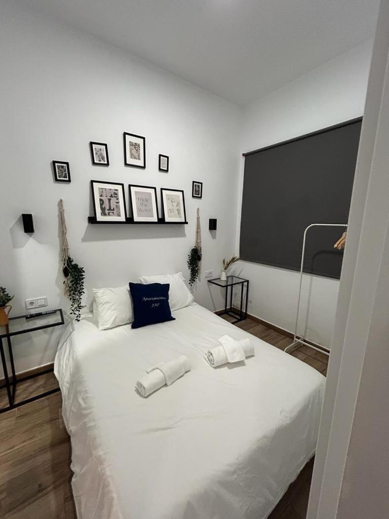 Apartamentos Pino Benidorm Quarto foto